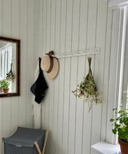 Ladda upp bild till gallerivisning, Knopplist i furu - classic