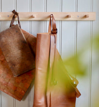 Ladda upp bild till gallerivisning, Knopplist i furu - classic